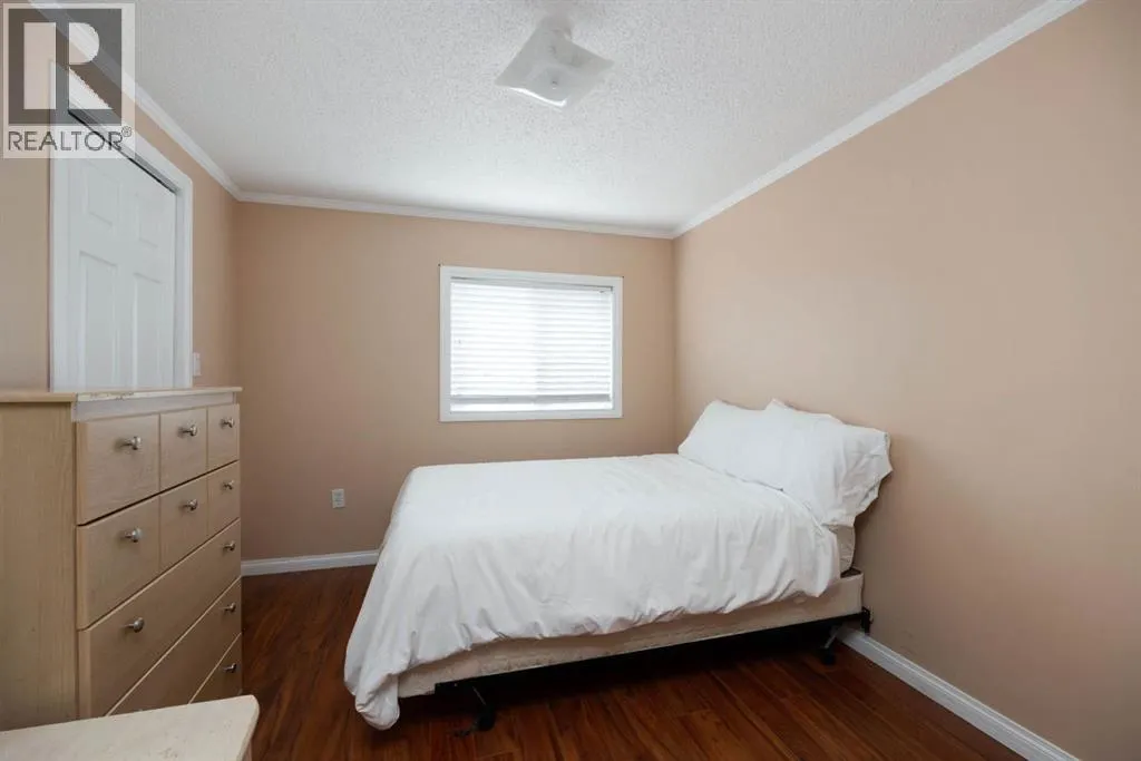 293 Grenfell Crescent