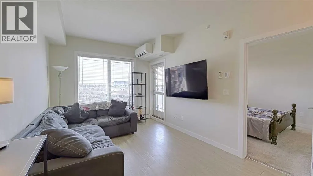 403, 300 Auburn Meadows Manor SE