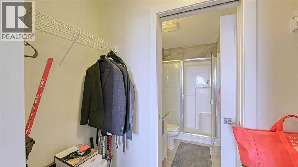 403, 300 Auburn Meadows Manor SE