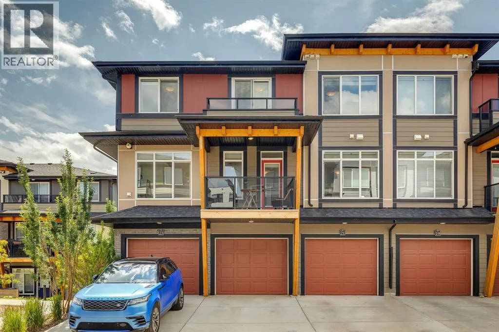 21, 230 Seton Passage SE
