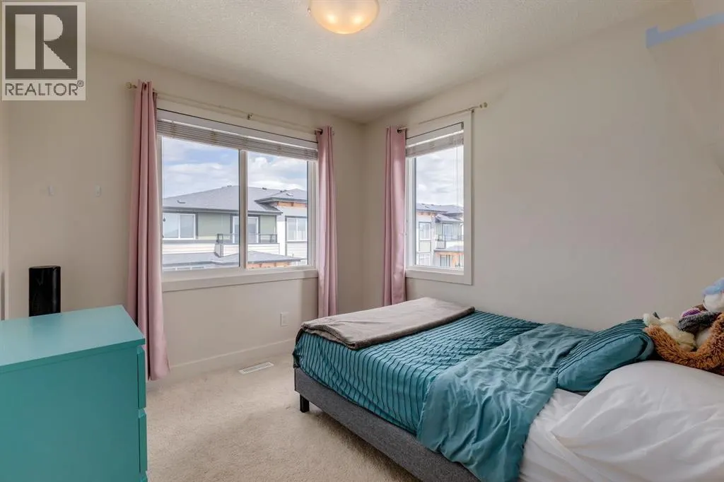 21, 230 Seton Passage SE