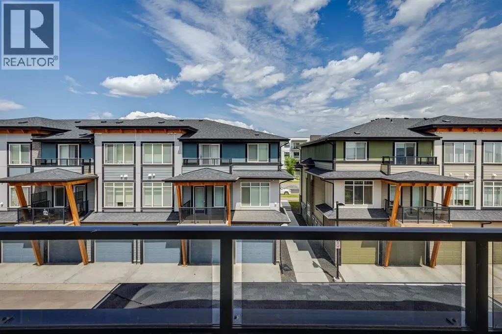 21, 230 Seton Passage SE