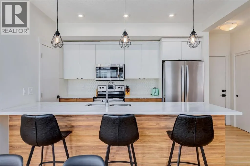 21, 230 Seton Passage SE