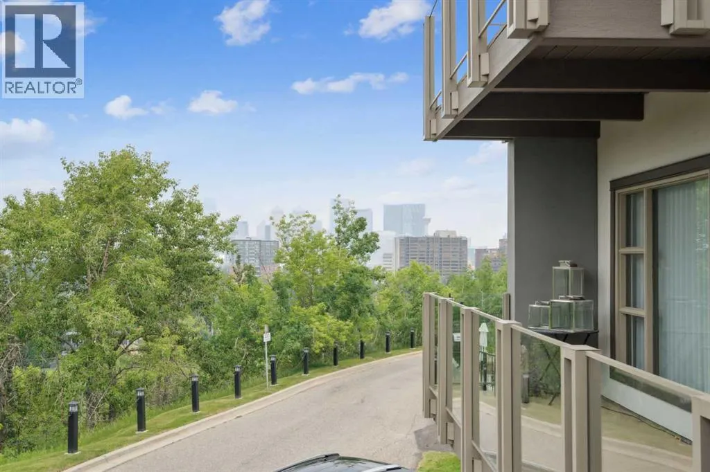 18, 3203 Rideau Place SW
