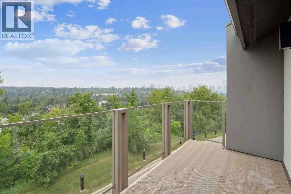 18, 3203 Rideau Place SW