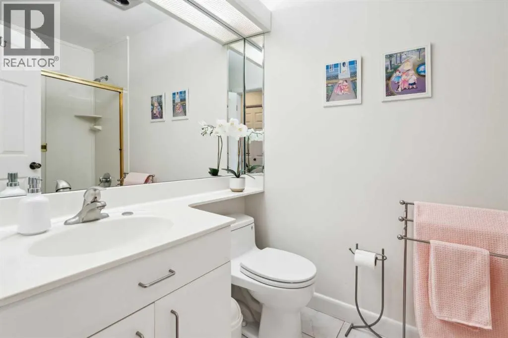 18, 3203 Rideau Place SW