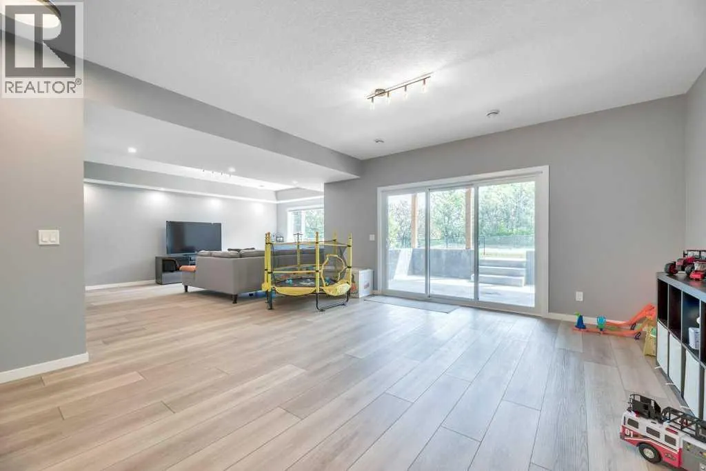 1181 Hillcrest Manor Estates