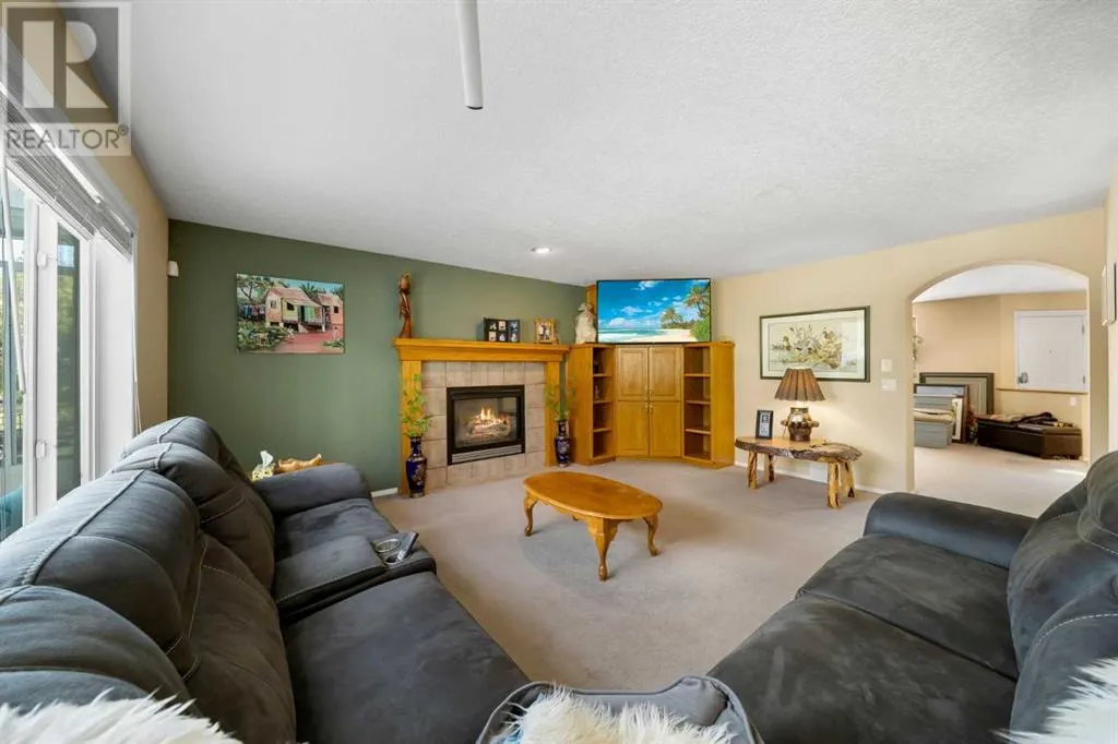 151 Cranwell Close SE