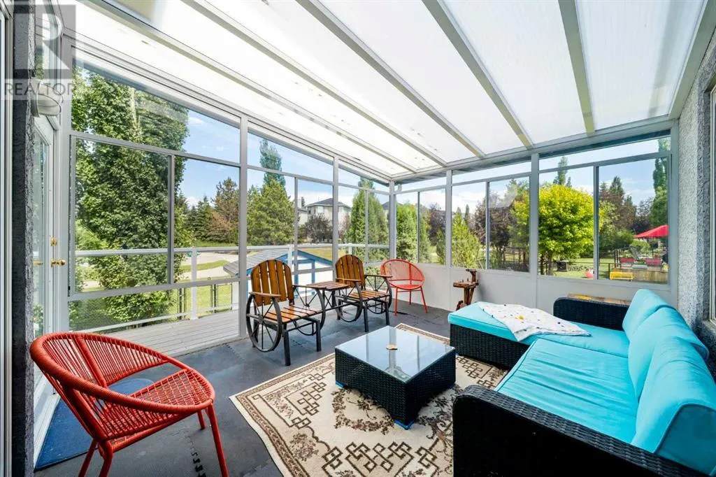 151 Cranwell Close SE