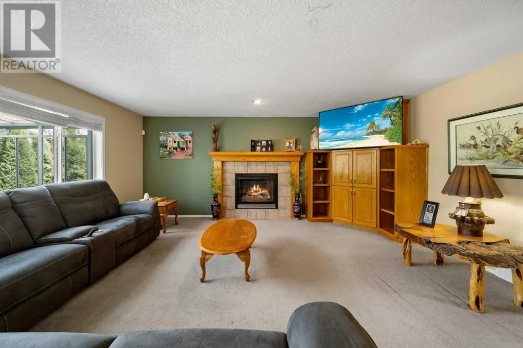 151 Cranwell Close SE