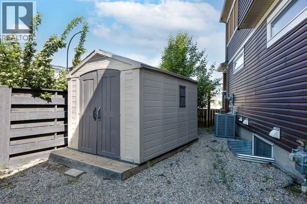 140 Seton Terrace SE