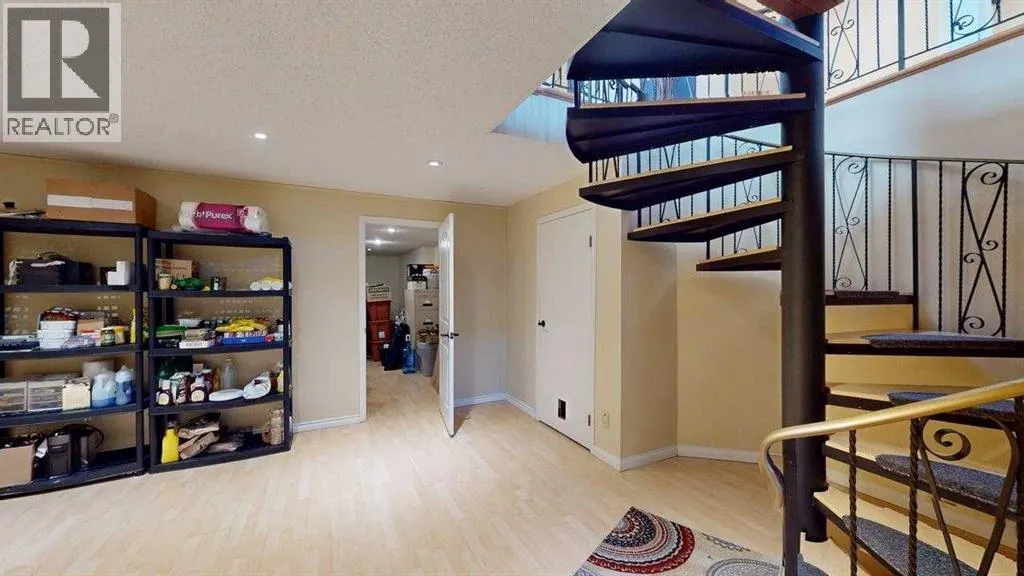 185 Oaks Bay