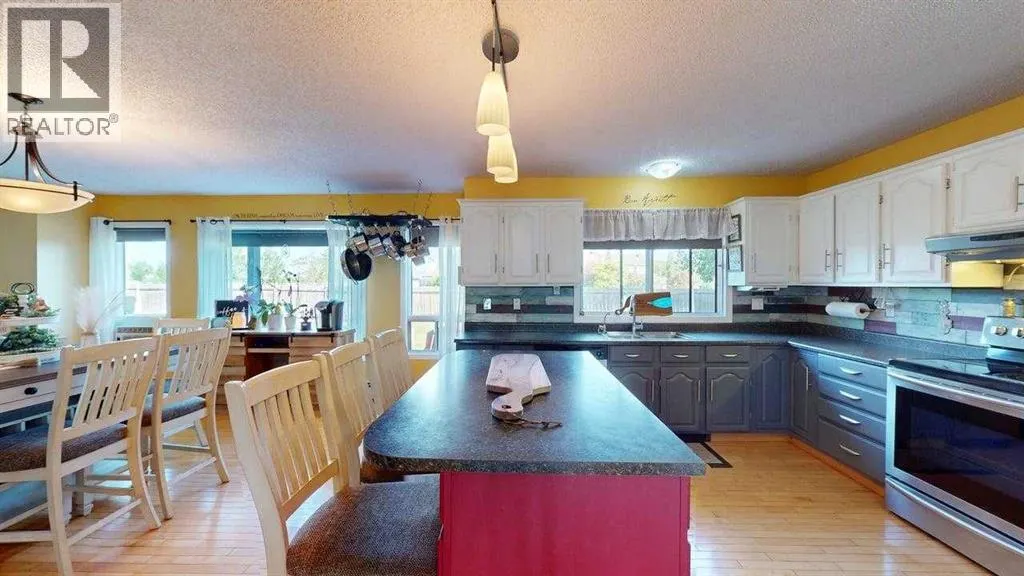 185 Oaks Bay