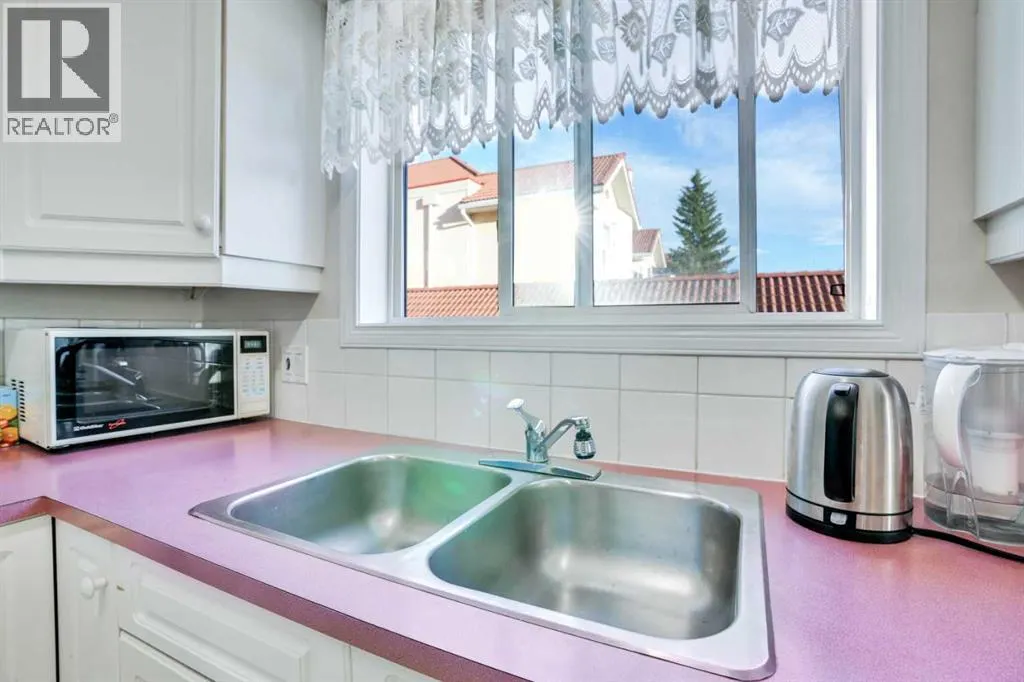 1202, 1818 Simcoe Boulevard SW