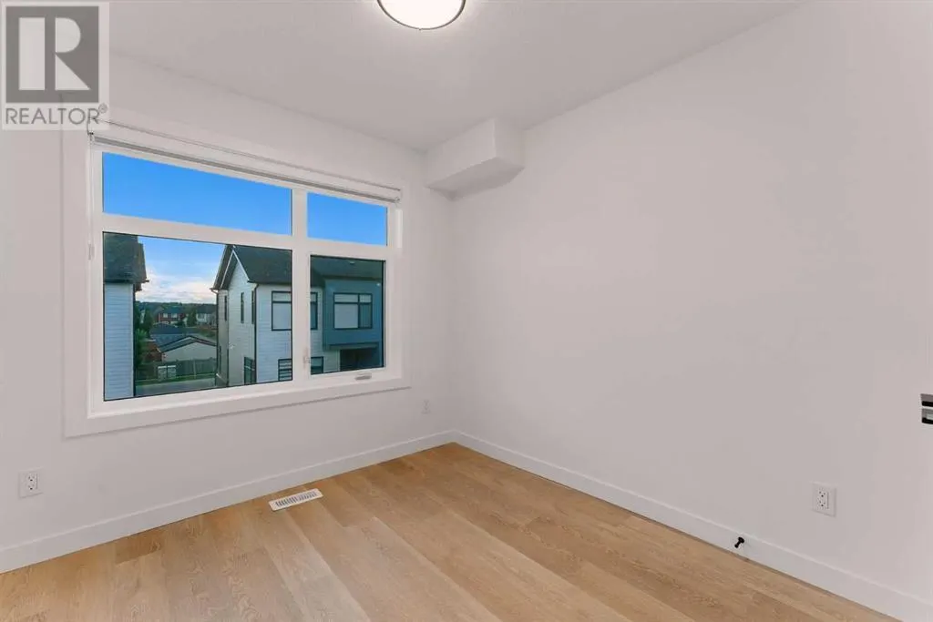 92, 903 Mahogany Boulevard SE