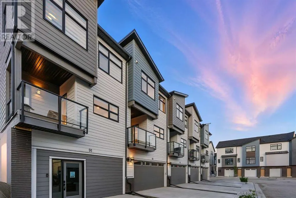 92, 903 Mahogany Boulevard SE