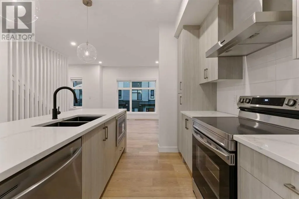 92, 903 Mahogany Boulevard SE