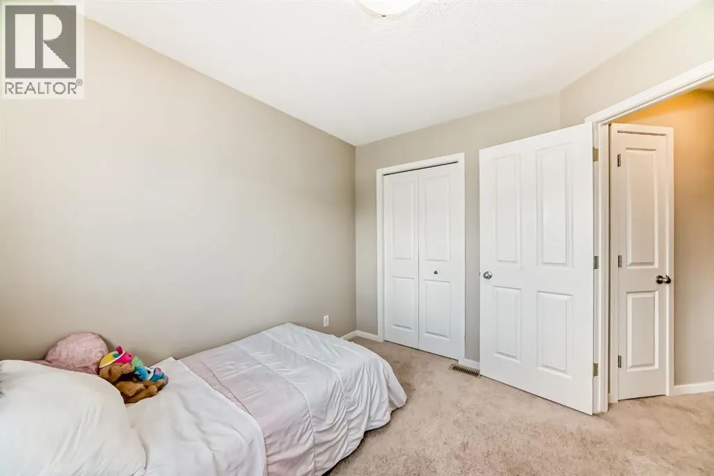 401 Cranberry Circle SE