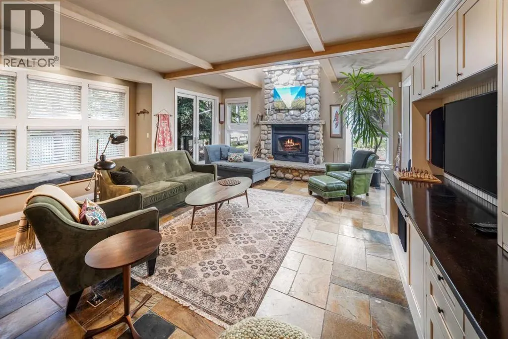 140 Rundle Crescent