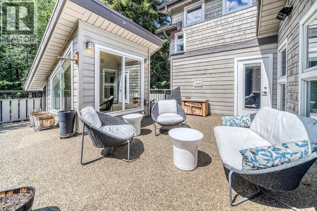 140 Rundle Crescent