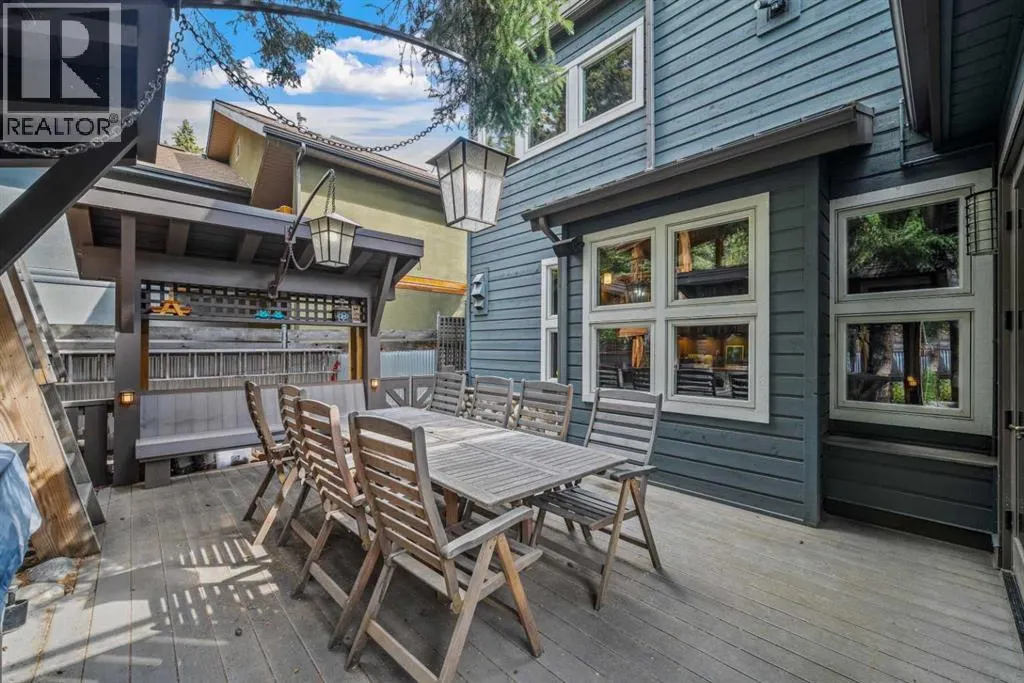 140 Rundle Crescent