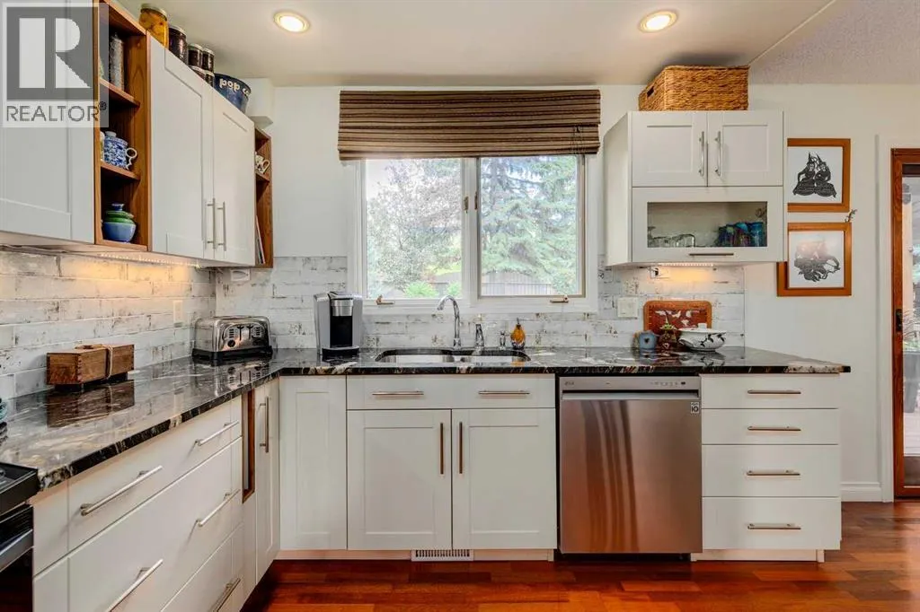 1052 Edgemont Road NW