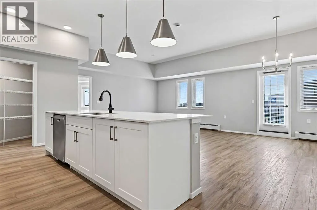 415, 140 Mahogany Street SE