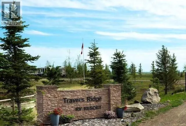 8 Travers Ridge Way