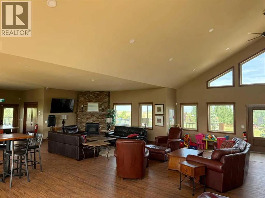 8 Travers Ridge Way