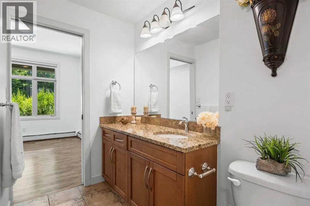 223, 35 Aspenmont Heights SW