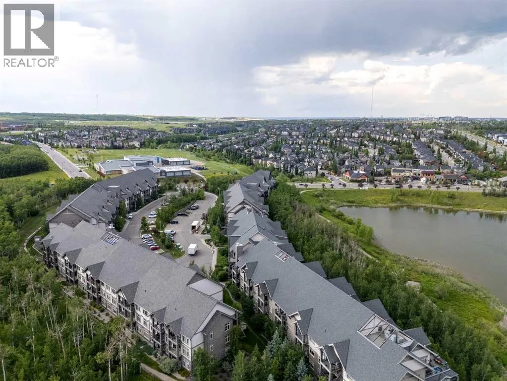 223, 35 Aspenmont Heights SW