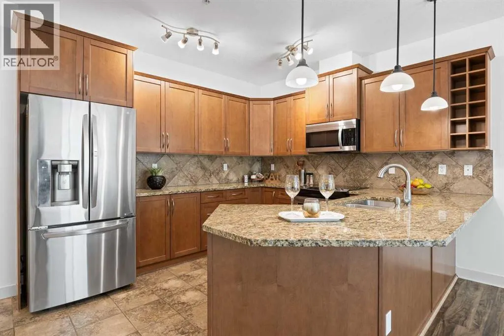223, 35 Aspenmont Heights SW