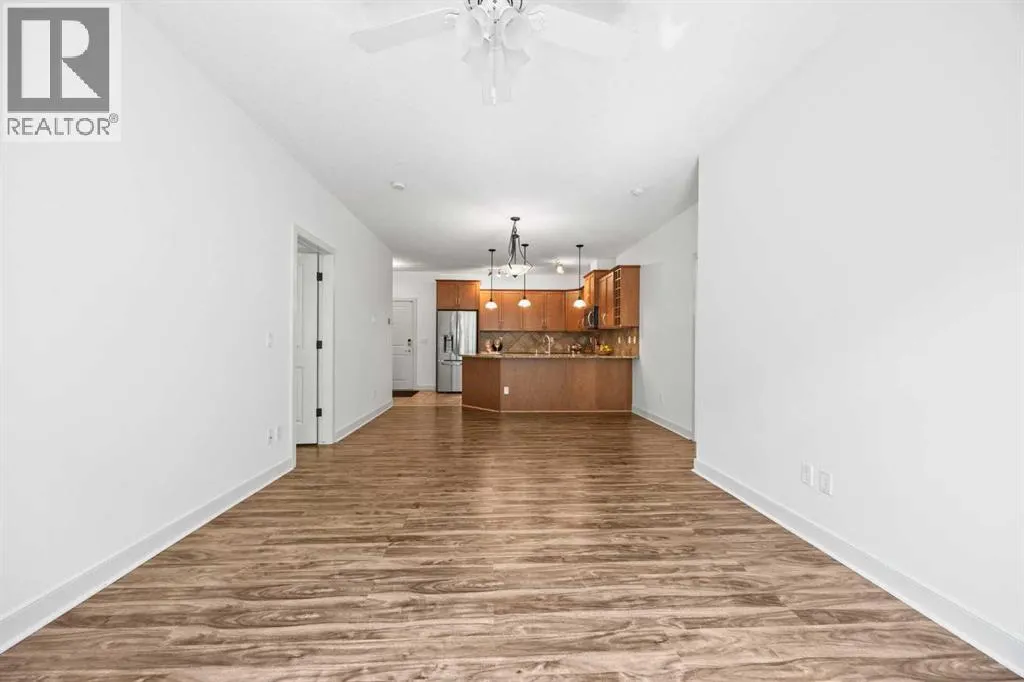 223, 35 Aspenmont Heights SW