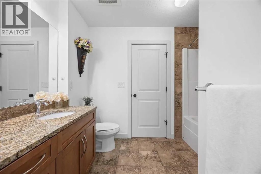 223, 35 Aspenmont Heights SW