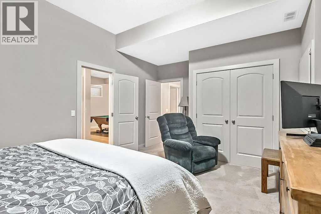 3 Westridge Way