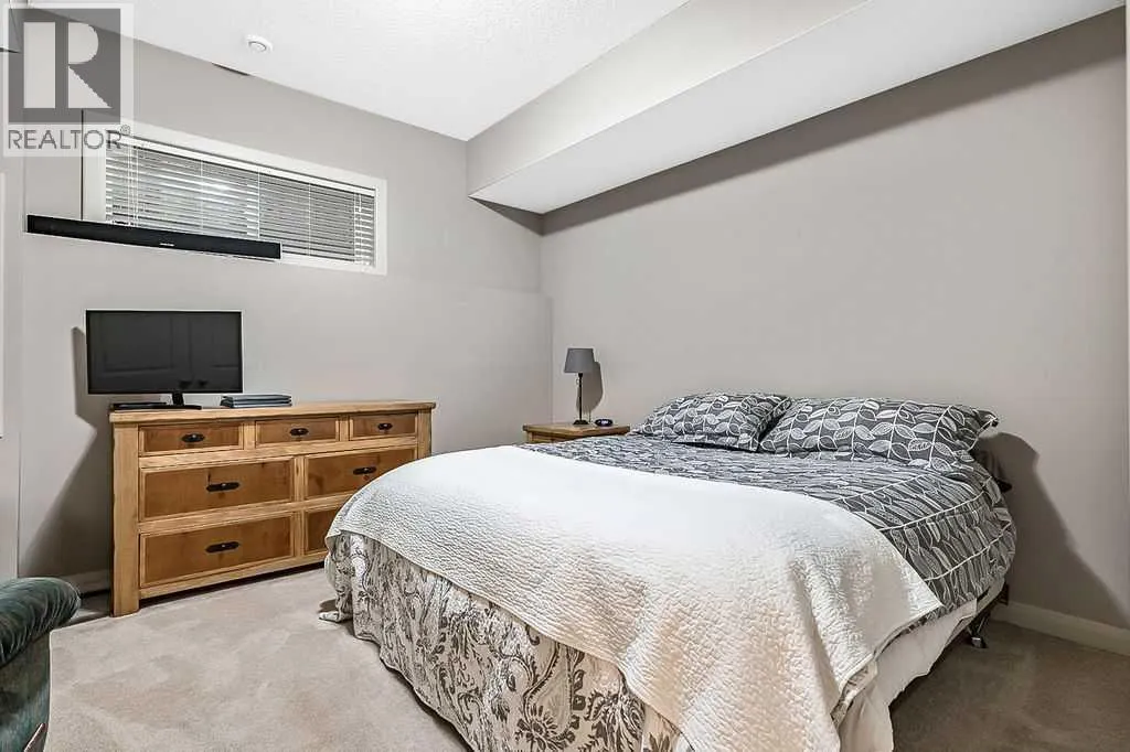 3 Westridge Way
