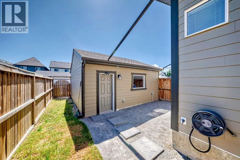 96 Masters Heights SE