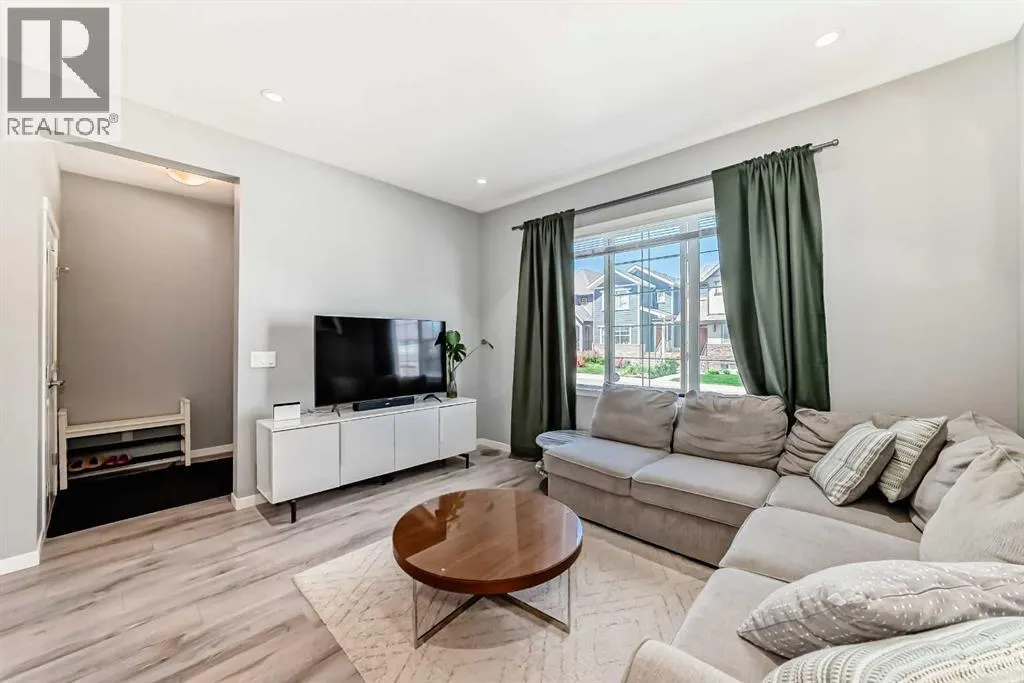 96 Masters Heights SE