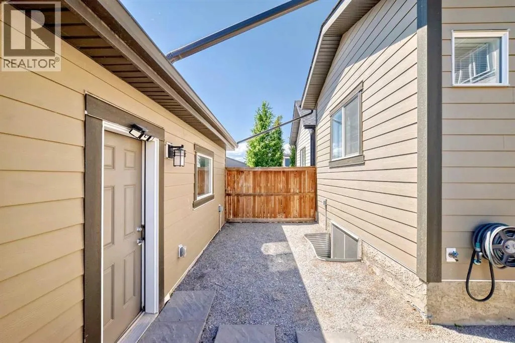 96 Masters Heights SE