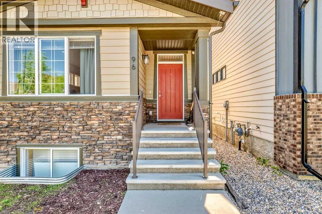 96 Masters Heights SE