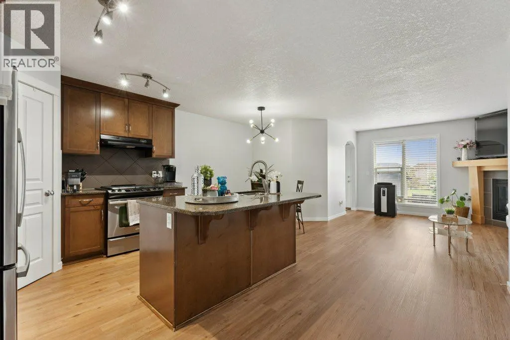 32 AUTUMN Court SE