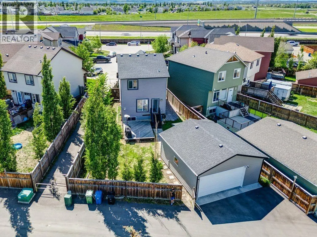 32 AUTUMN Court SE