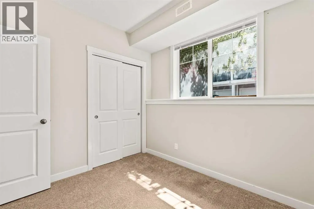 212, 300 Marina Drive