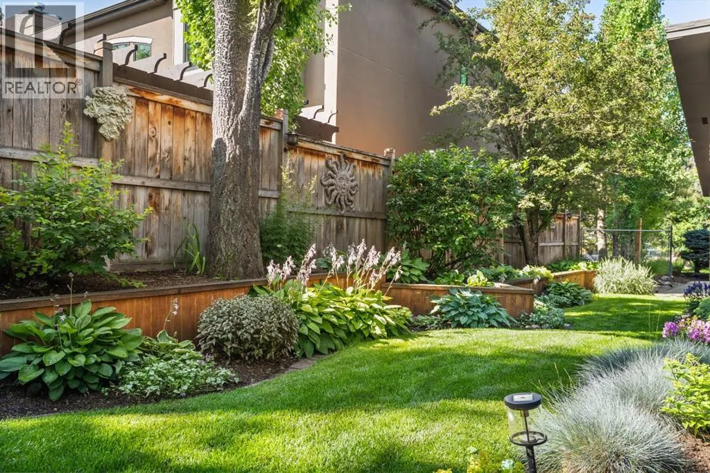 36 Baycrest Place SW