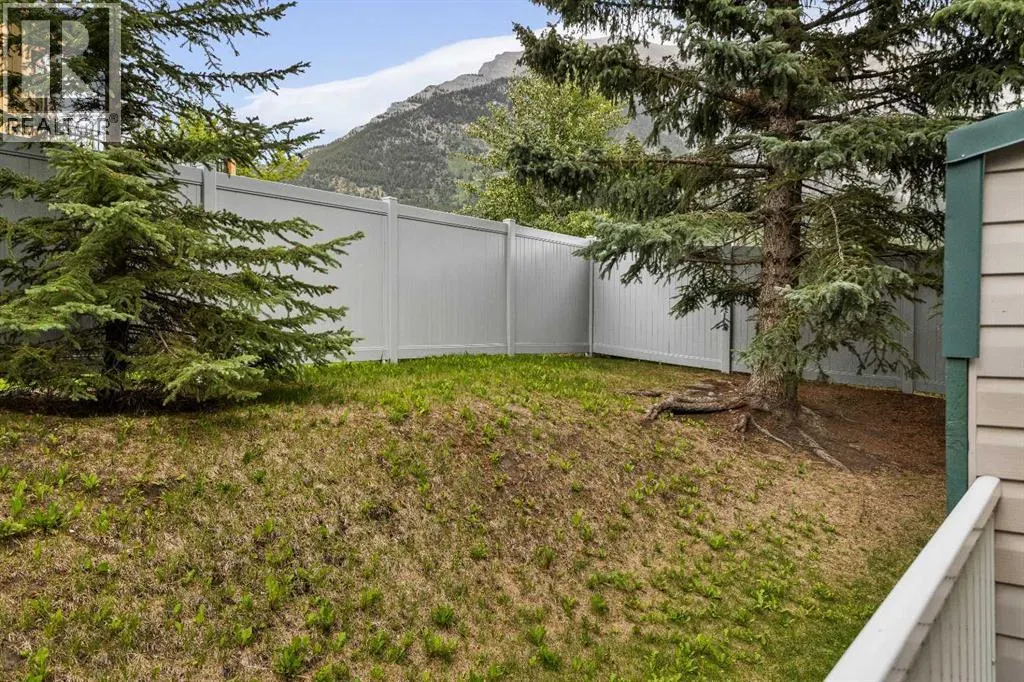 32, 200 Glacier Drive