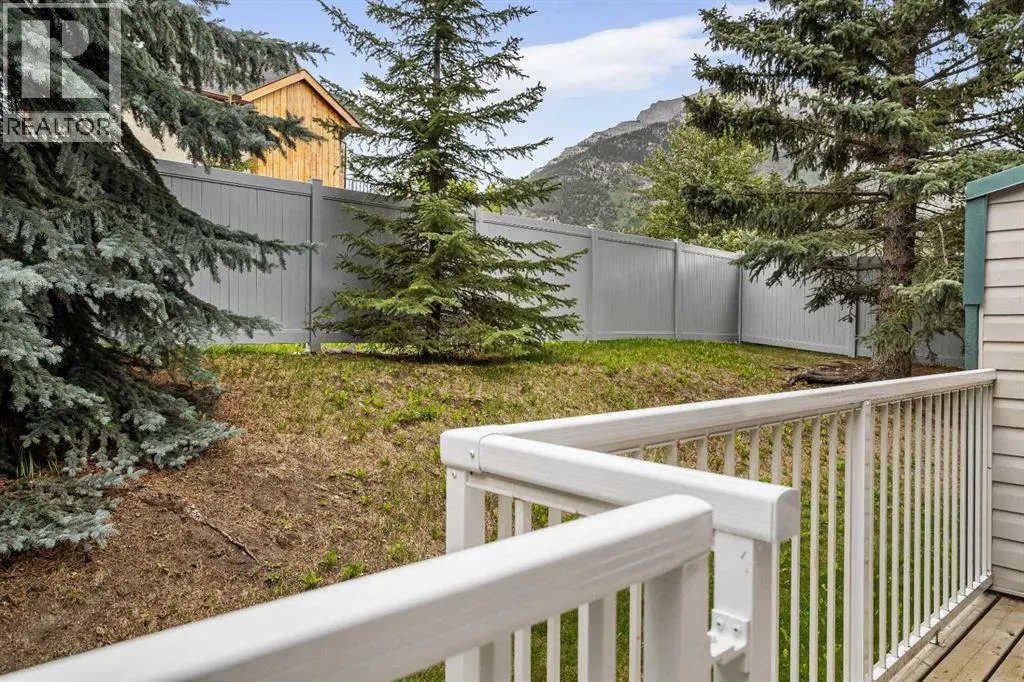 32, 200 Glacier Drive