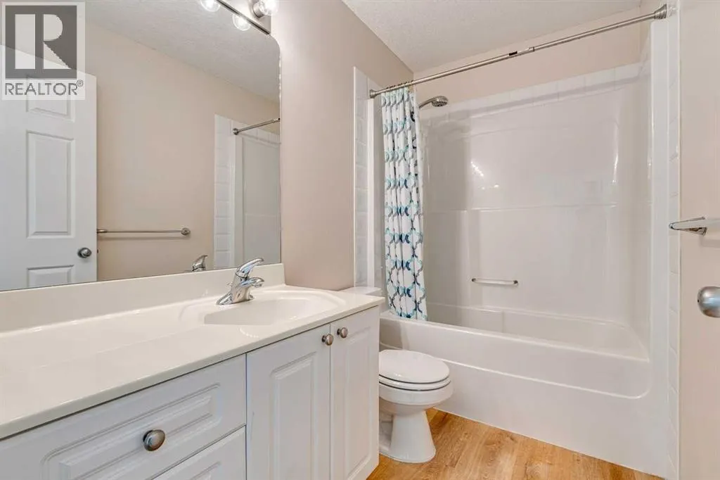 214 Springmere Close