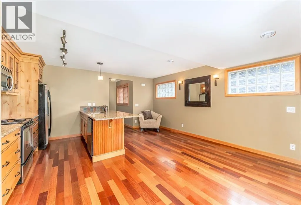 2, 722 3rd Street
