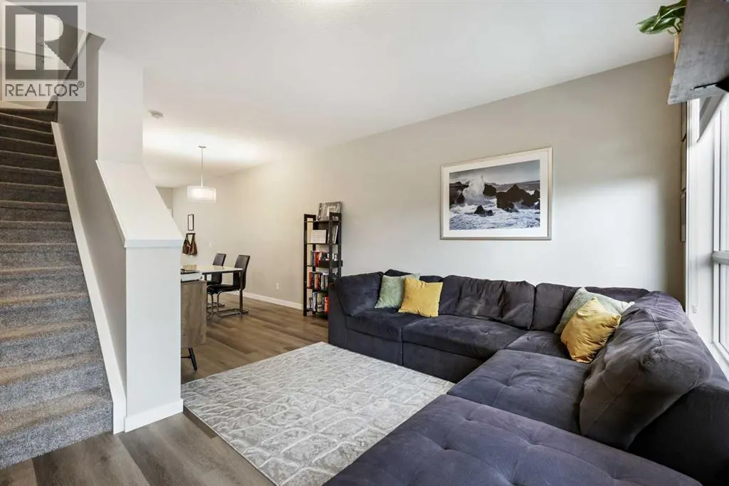 207, 850 Belmont Drive SW