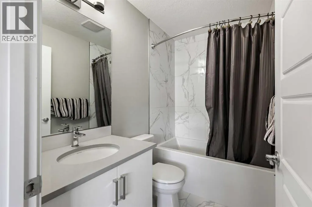 207, 850 Belmont Drive SW